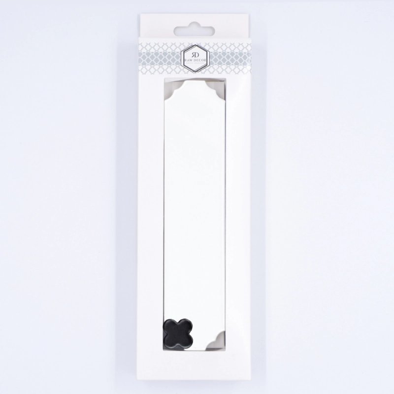 Vzorek: Cecile White Lesk Jetel Black